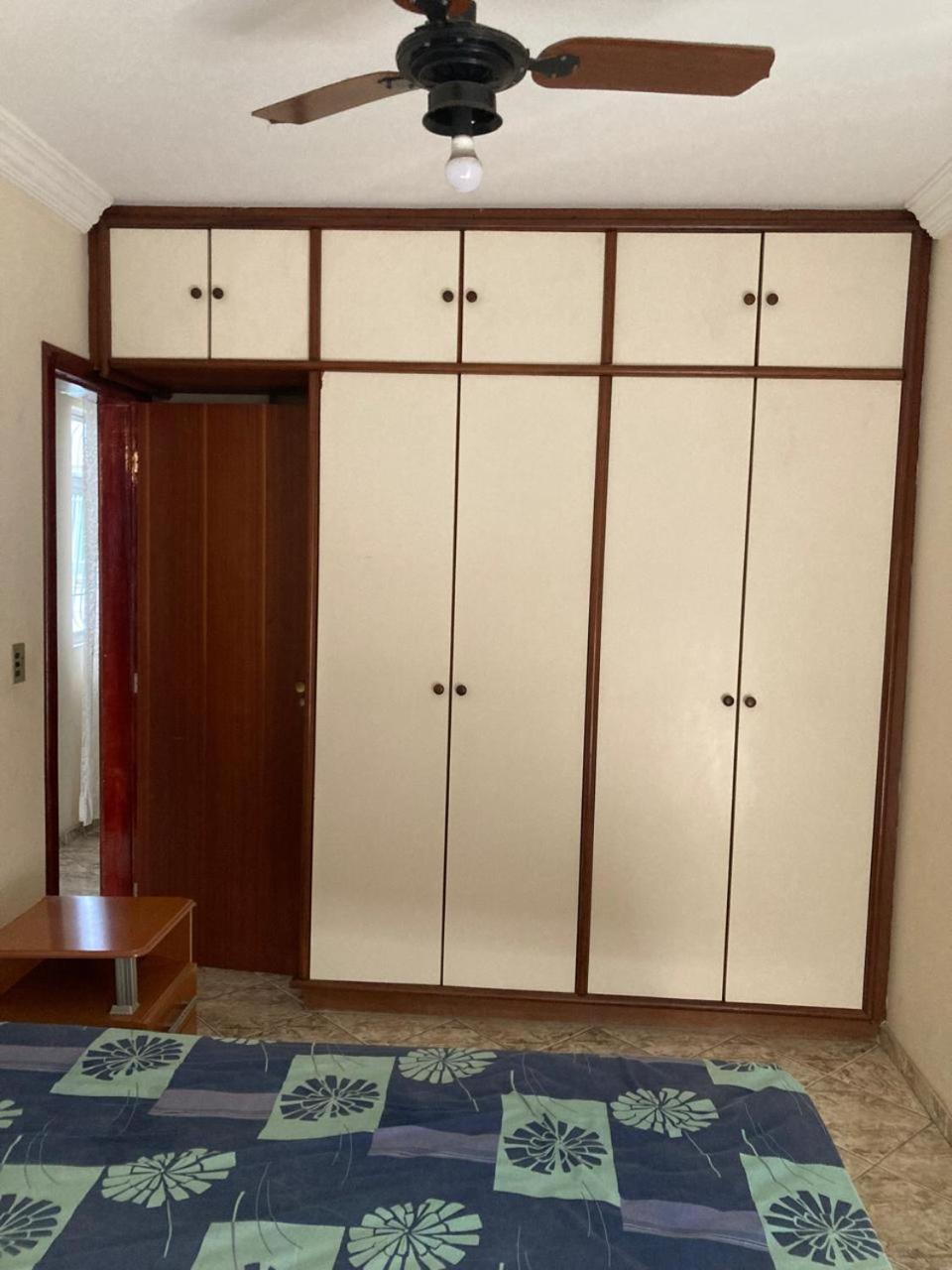 גוארפארי Apartamento Na Praia Do Morro מראה חיצוני תמונה